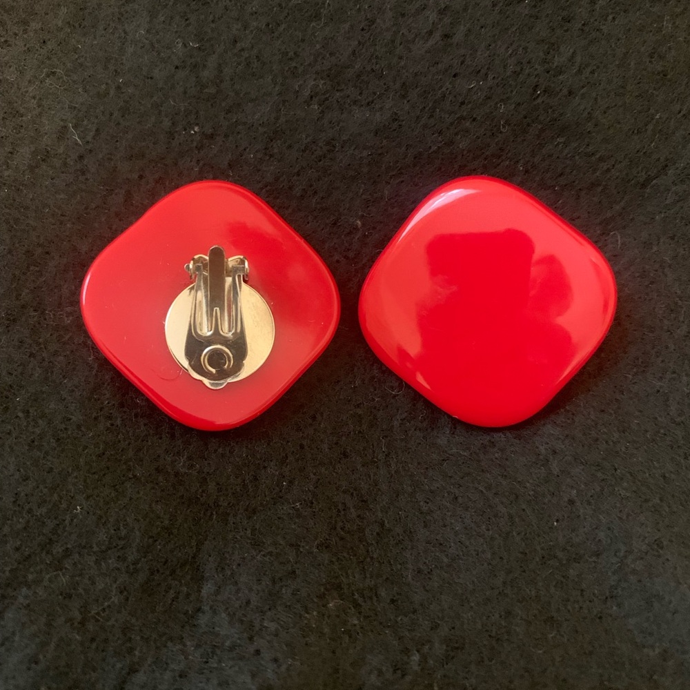 Vintage 80s Cherry Red Rounded Edge Square Clipon Statement Earrings